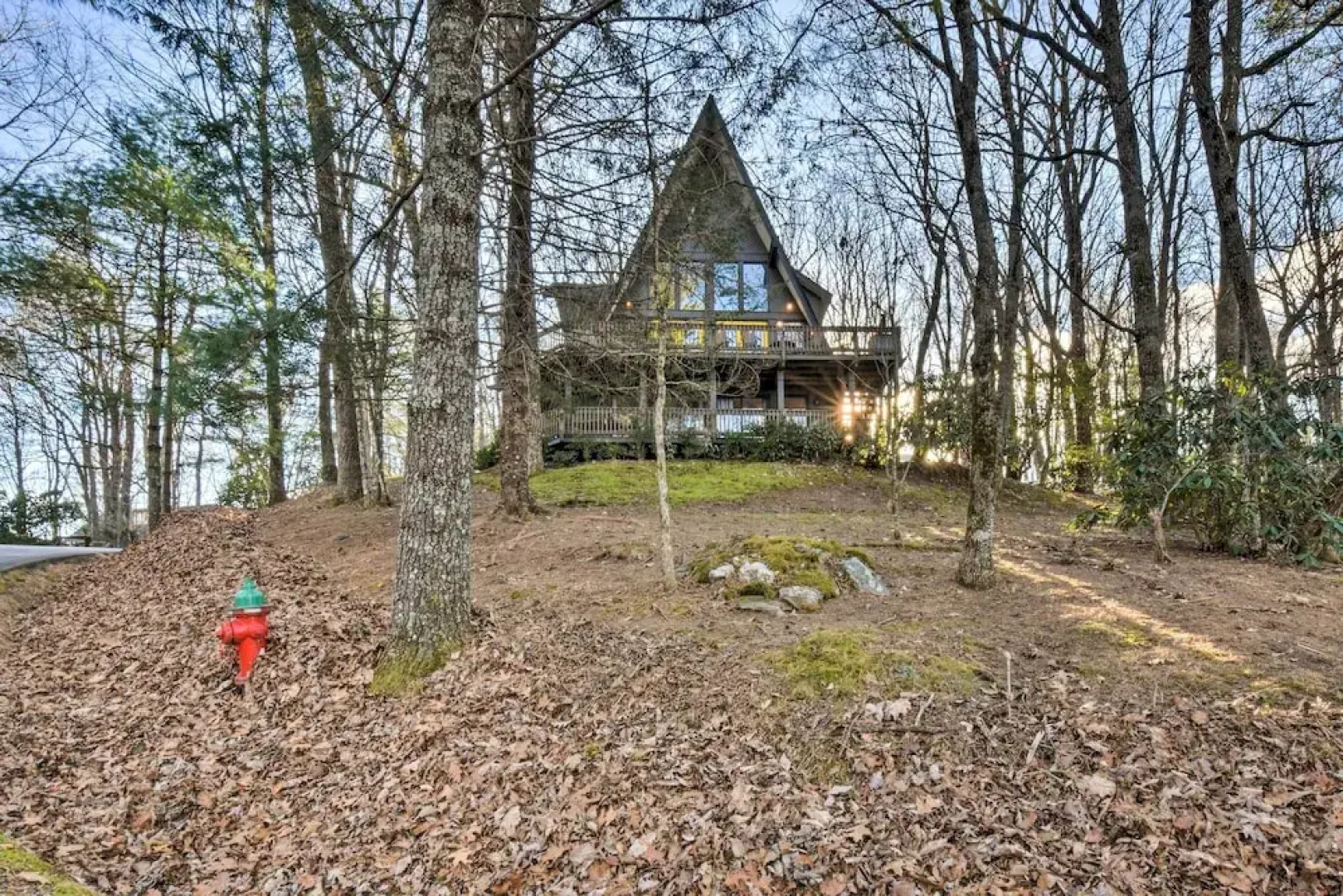 Spacious & Newly Remodeled A-frame w/ 2 Decks