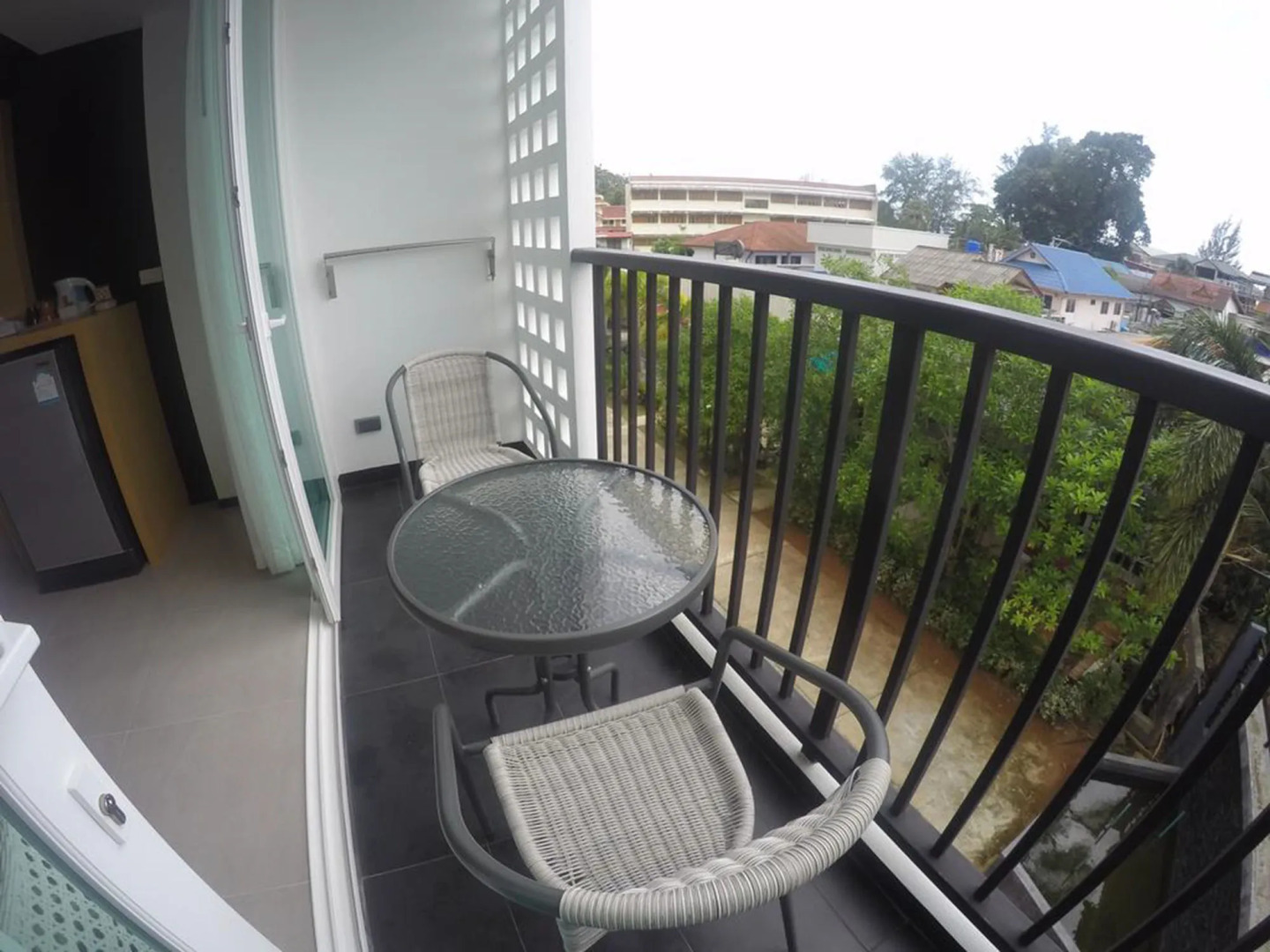 Vivace Hotel (SHA Certified)