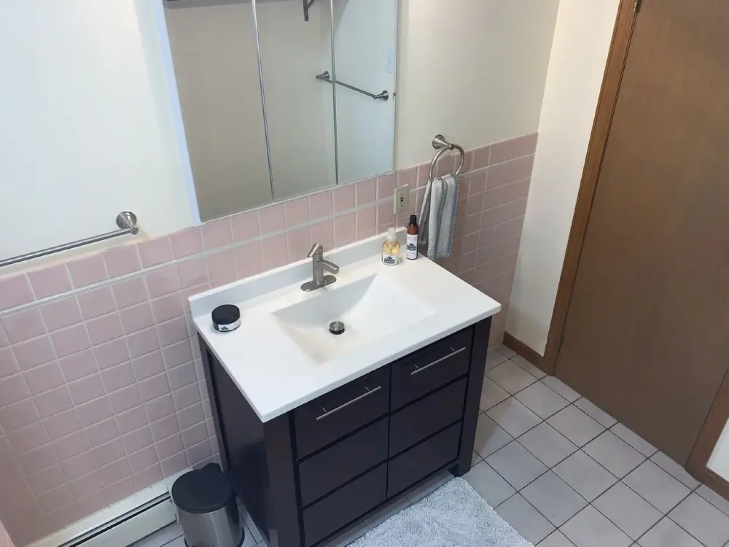 Hobbit House On A Gentleman's Farm 3 Bedroom Farmhouse by Redawning