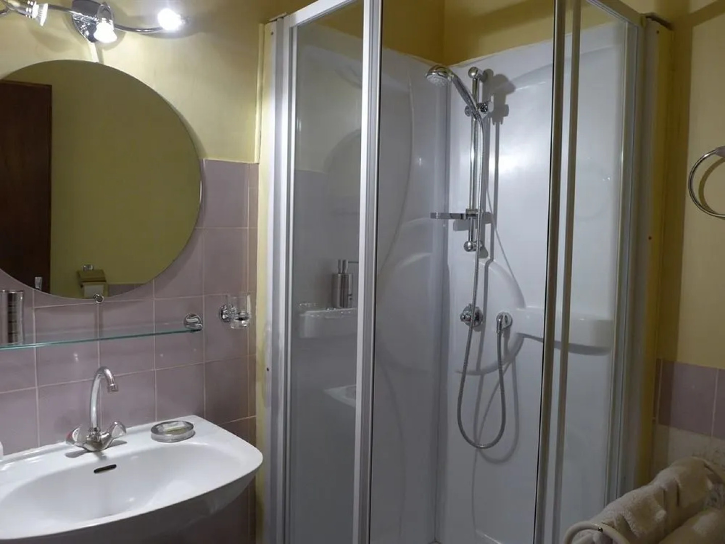 Ferme Adrien Chambres et Table D'hôtes