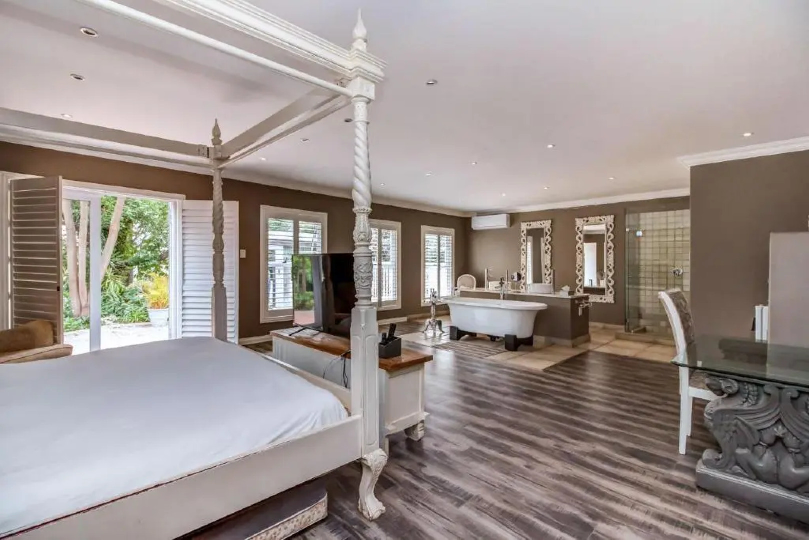 Wesley Boutique Hotel & Spa