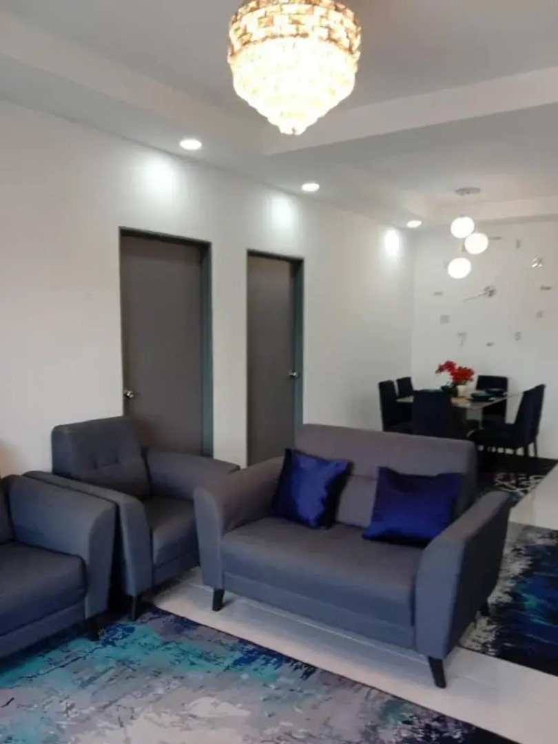 Ramadhina Eagle Eye View Home2stay Emerald Avenue