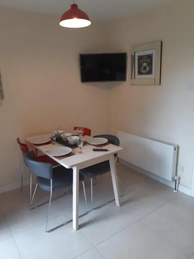 4 Bleach Green Apartments