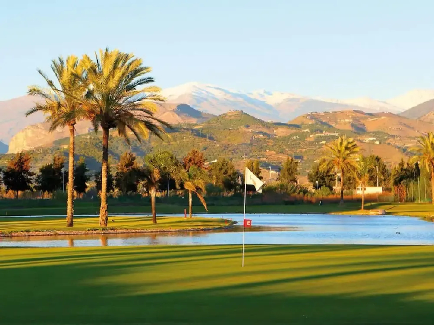 Spacious Apartment With 2 Terraces