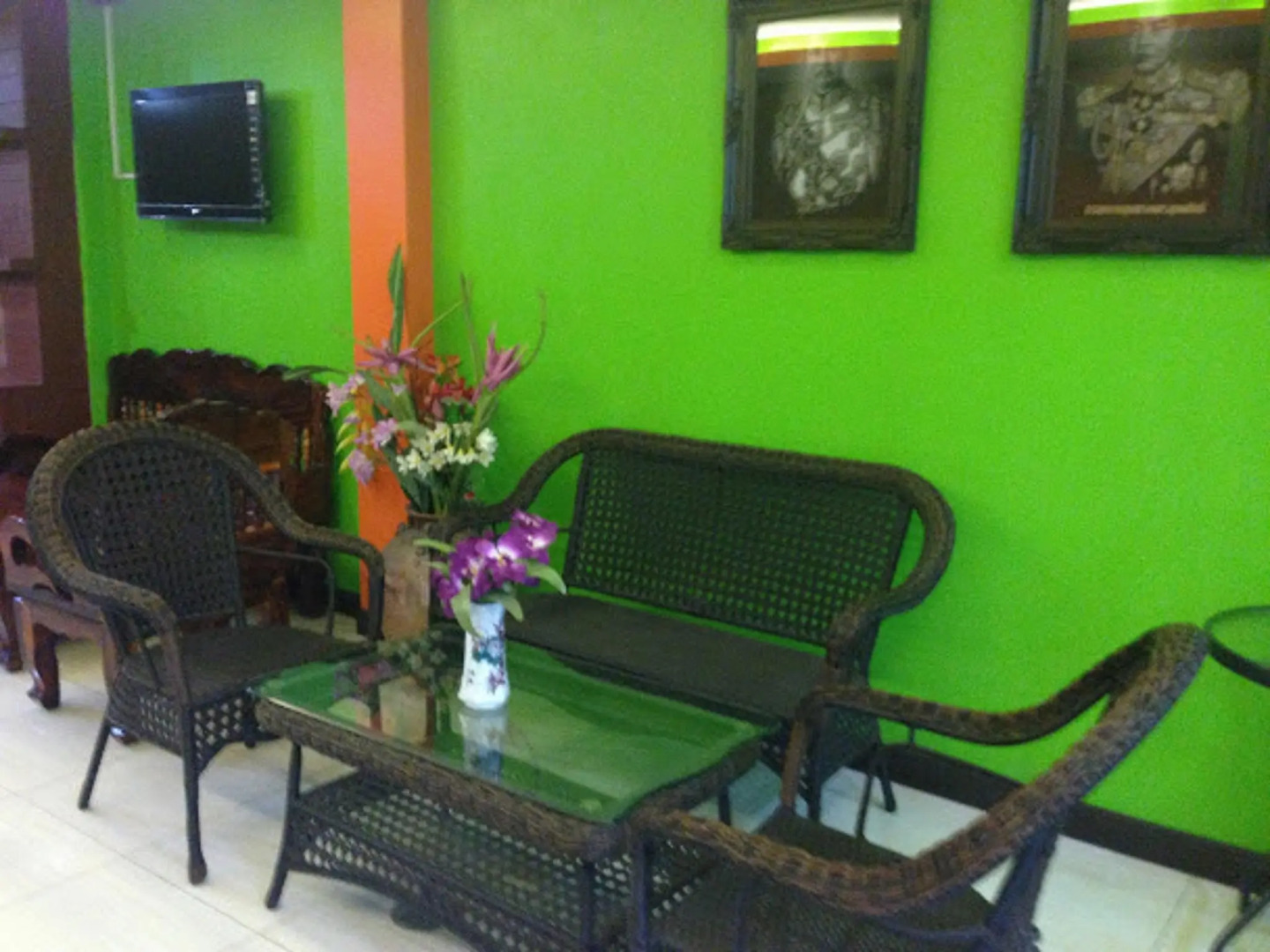 Silla Patong Boutique