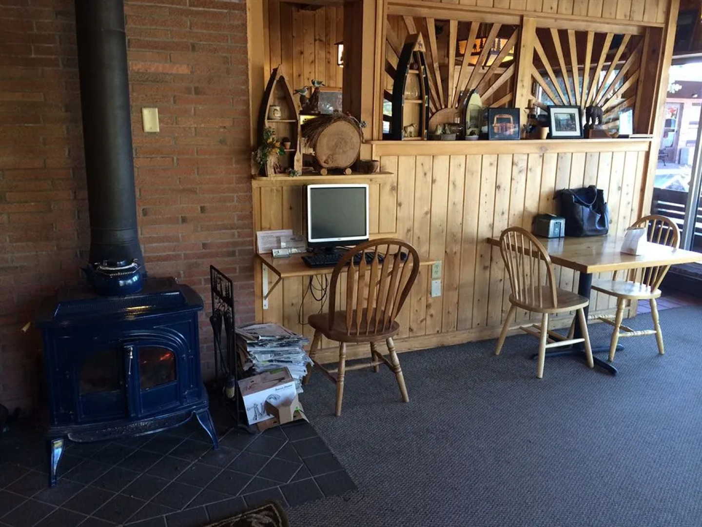 The Willard Munger Inn