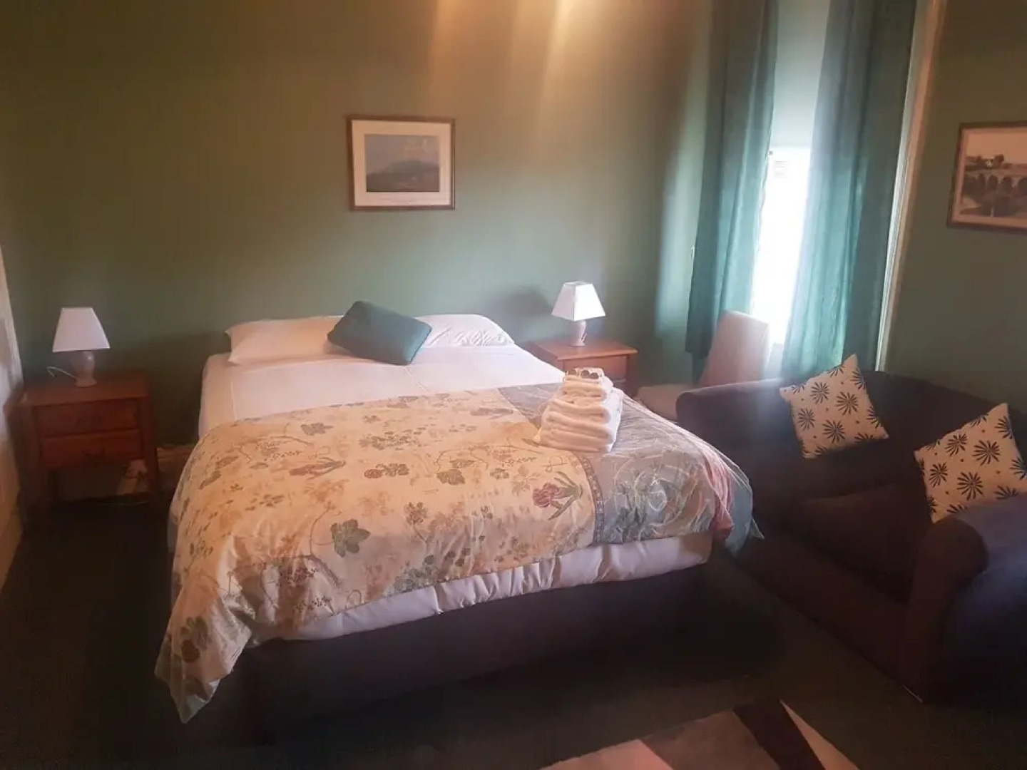 The Richmond Arms Hotel