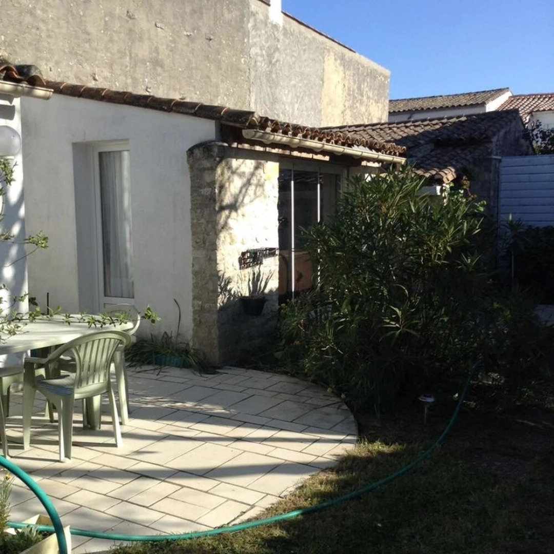 House With 2 Bedrooms in Sainte-marie-de-ré, With Furnished Terrace an