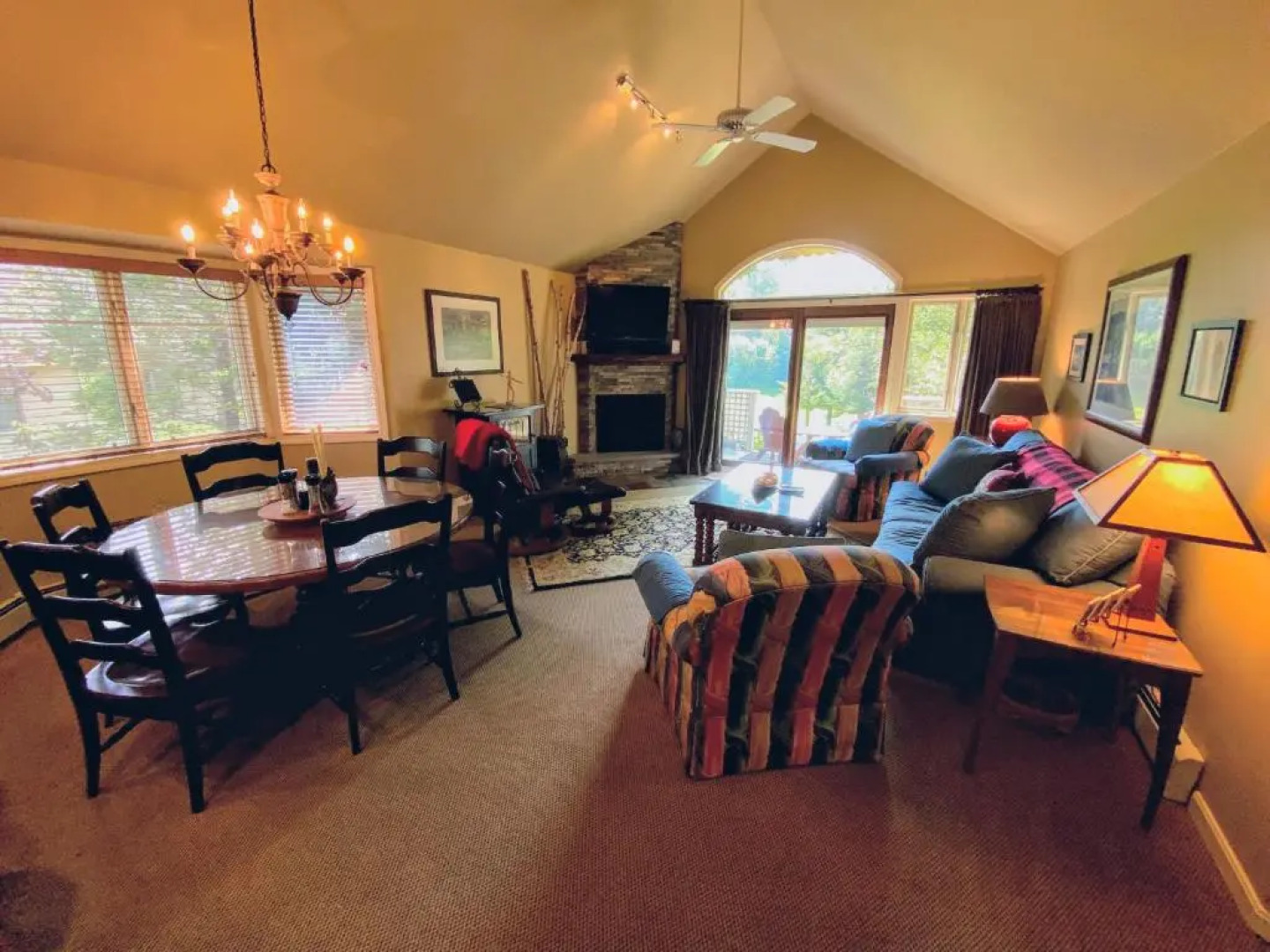 F8 Luxurious Mt Washington Hotel Golf Course Home Wifi Cable Air Conditioning