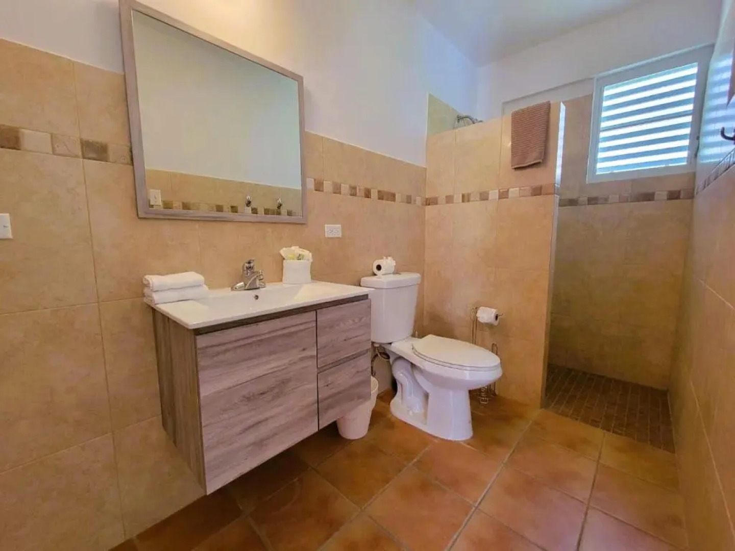 Casa al Mare #3- 1 bdr - 4 min walk to Sandy Beach