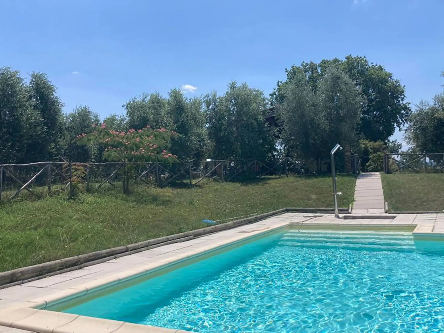 Scenic apartment in Belvedere Ostrense with private pool