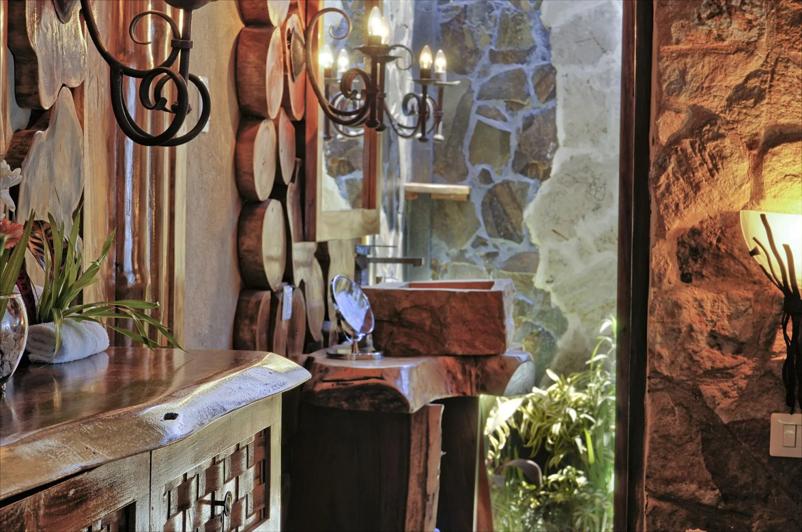 Ocho Artisan Bungalows - Adults only