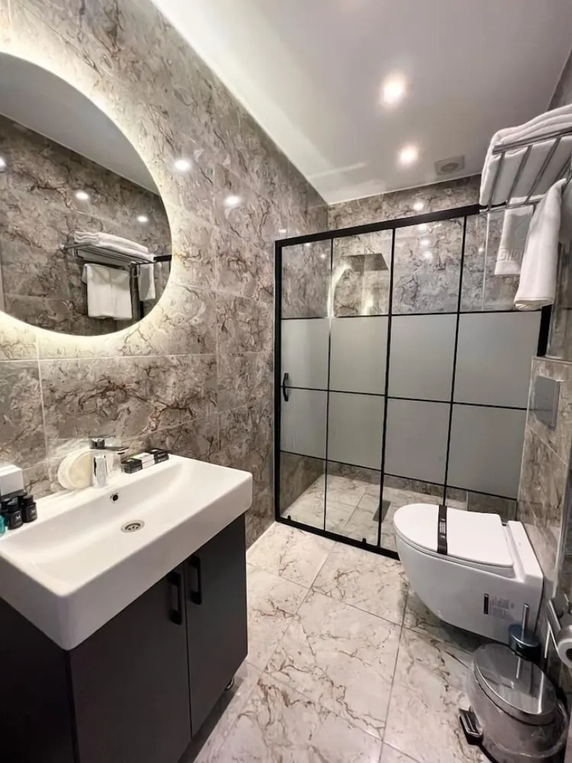 Royal Mass Airport Business Hotel