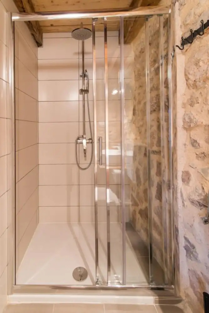 Peace - Rustic With Pool - H