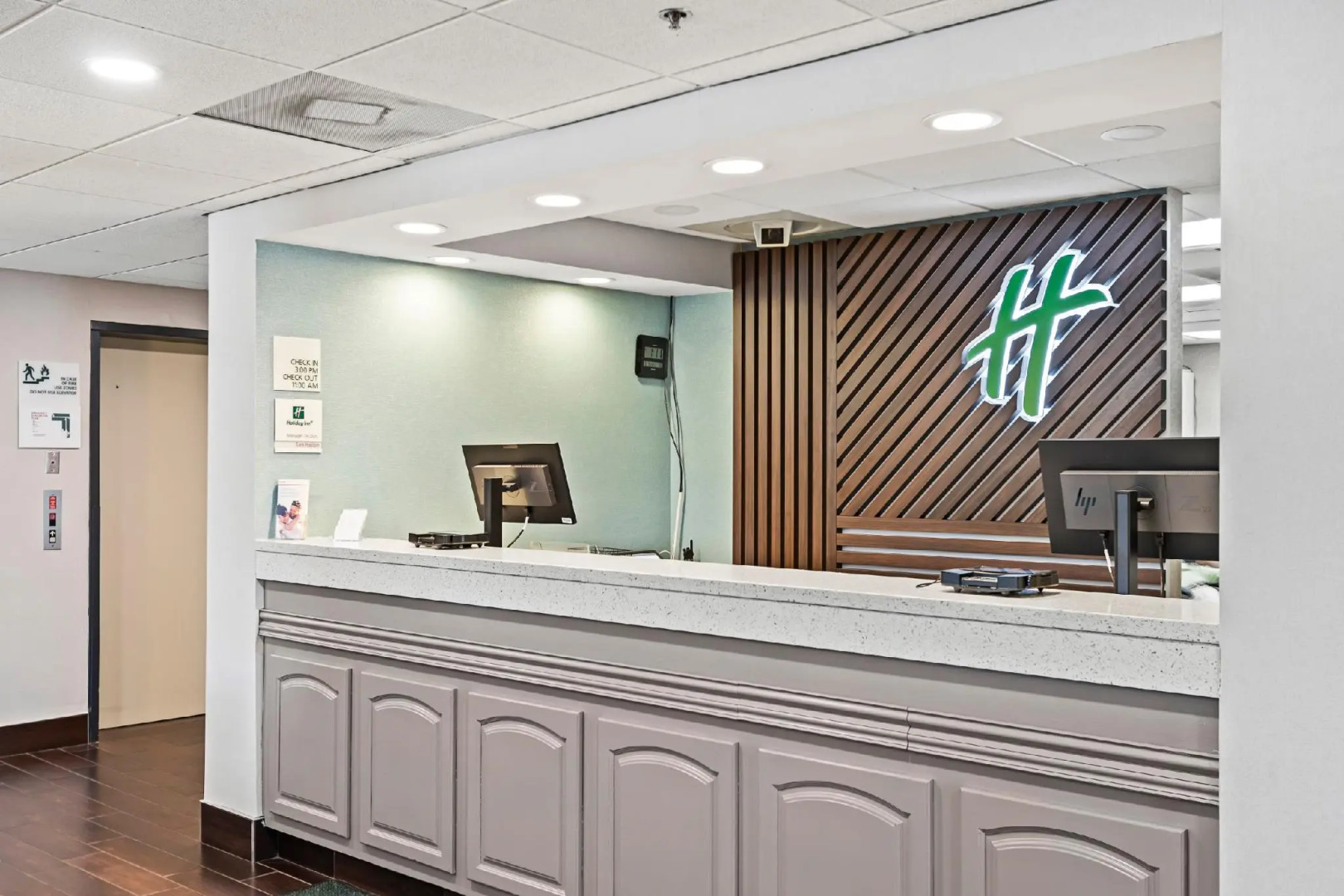 Holiday Inn St. Petersburg West by IHG