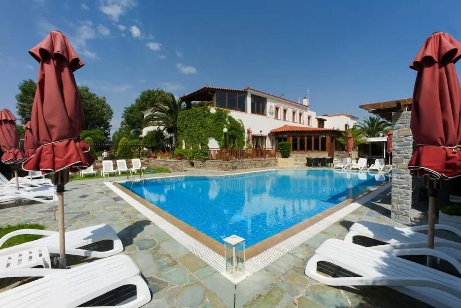 Castello Rosso Hotel