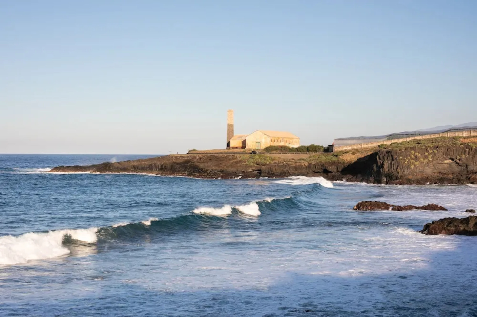 Los Silos Frontline with pool