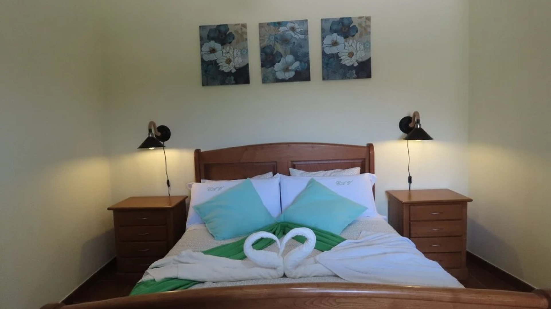 Lovely 3-bed House in Queimada Ideal for Families