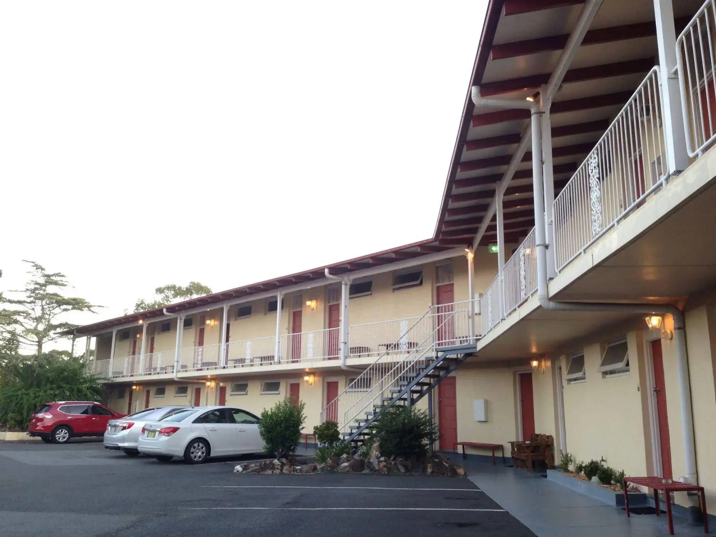 Riverview Motor Inn