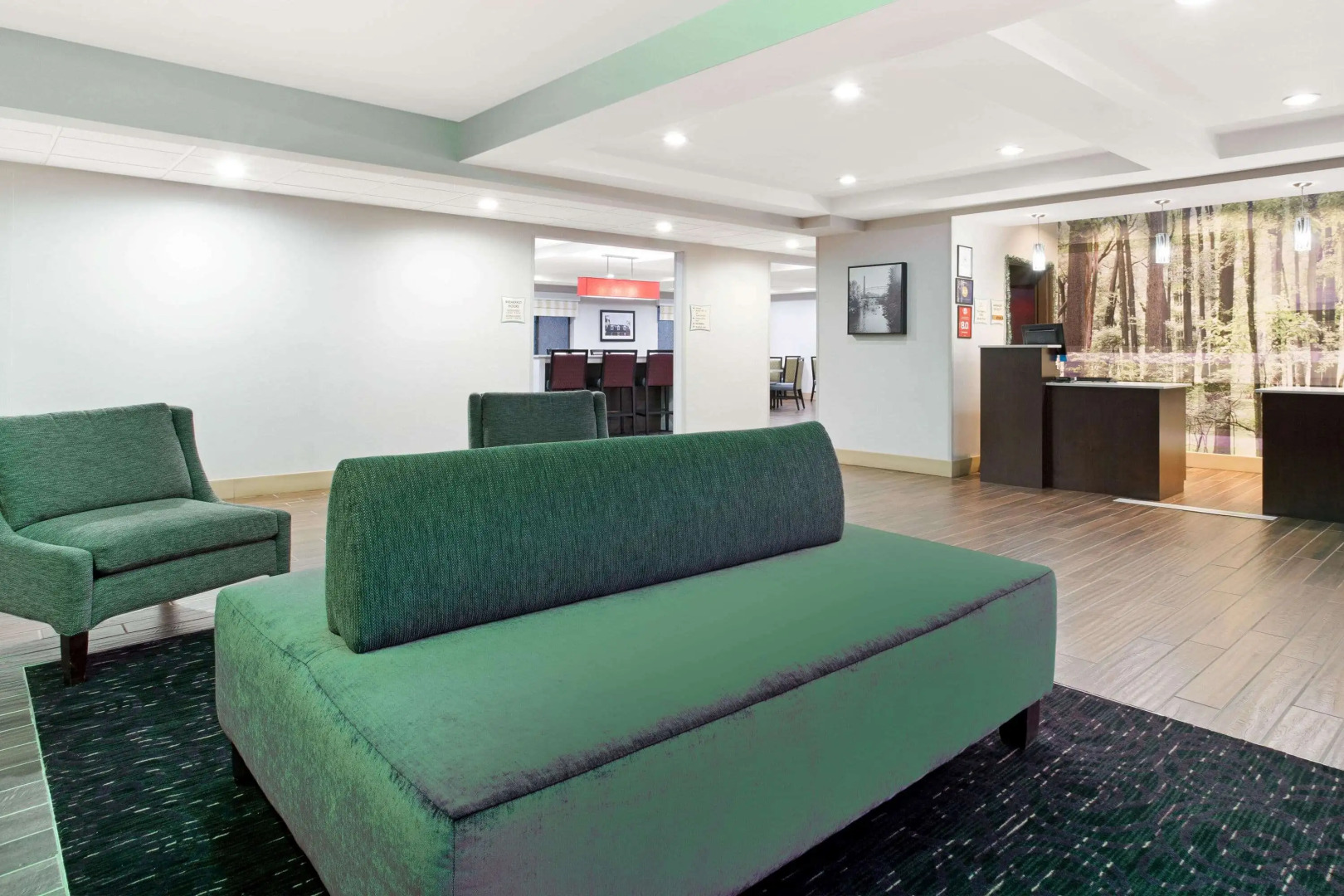 La Quinta Inn & Suites by Wyndham Norwich-Plainfield-Casino