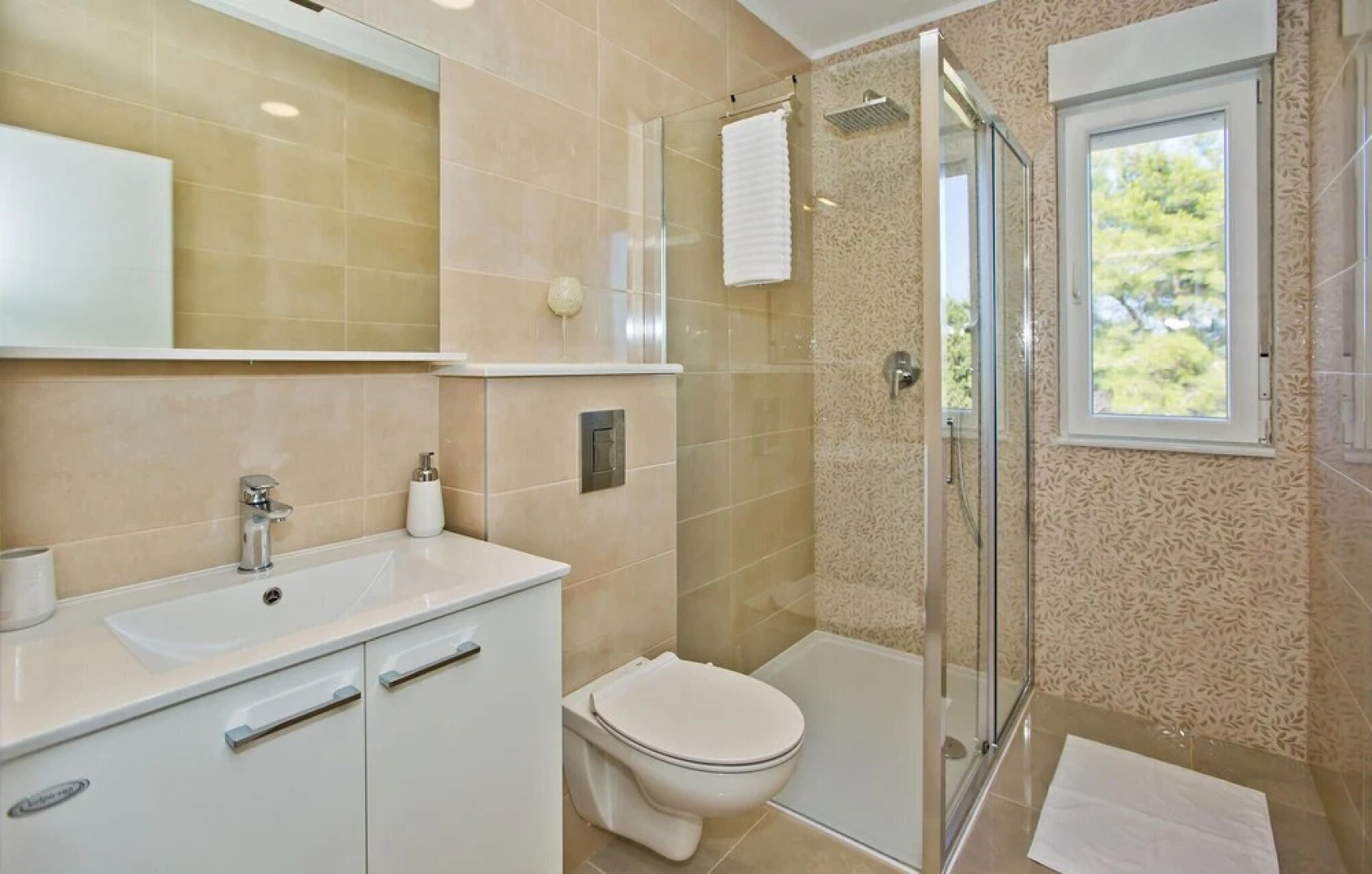 Nice Home in Bogomolje With Outdoor Swimming Pool, Wifi and 3 Bedrooms