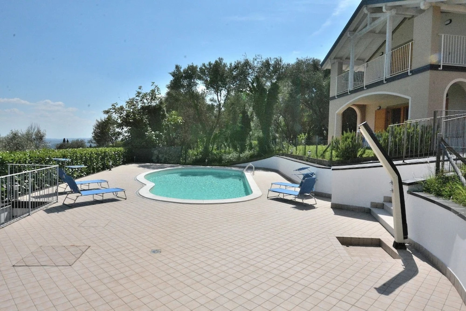 Apartment Fabiola With Pool Lake View