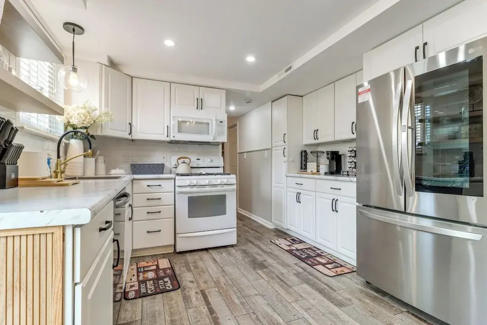 8 Mi to Henry Ford Museum: Westland Family Home