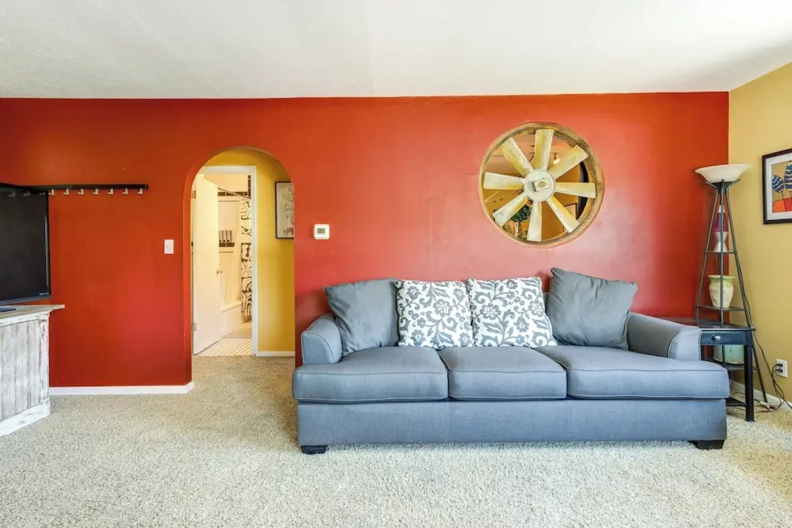 Mountain Views: Walkable Lava Hot Springs Home!