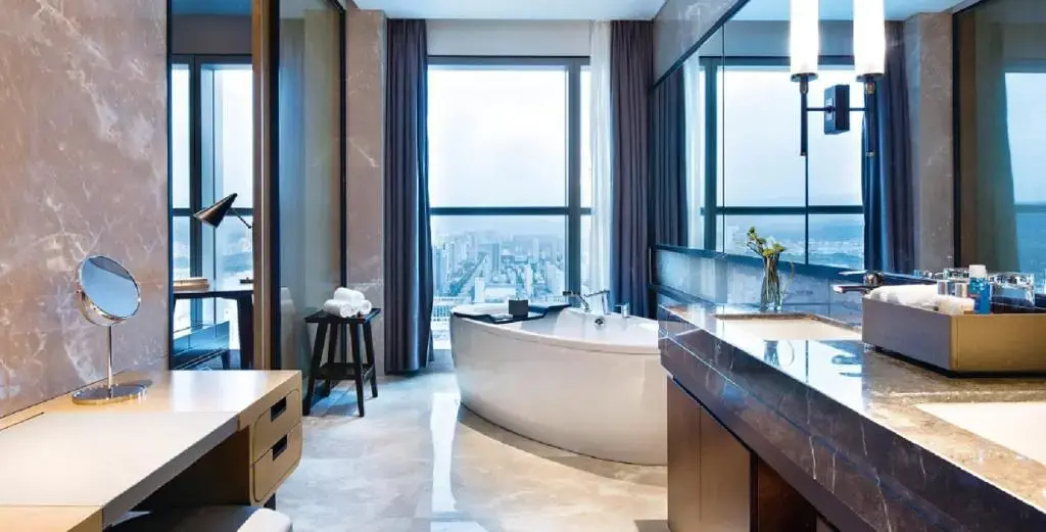 Crowne Plaza Baoji City Center by IHG