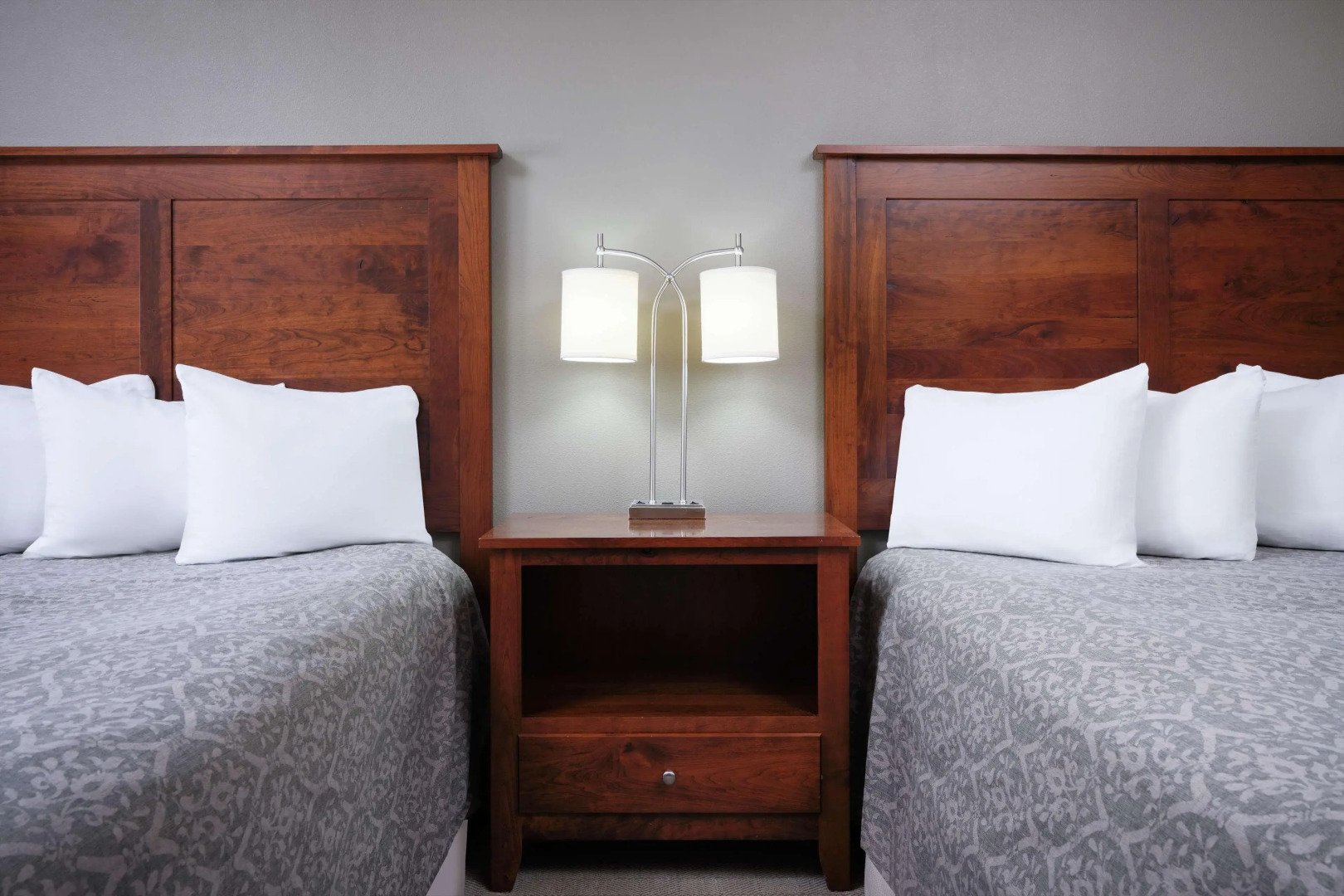 Green Mill Village Hotel & Suites, BW Signature Collection