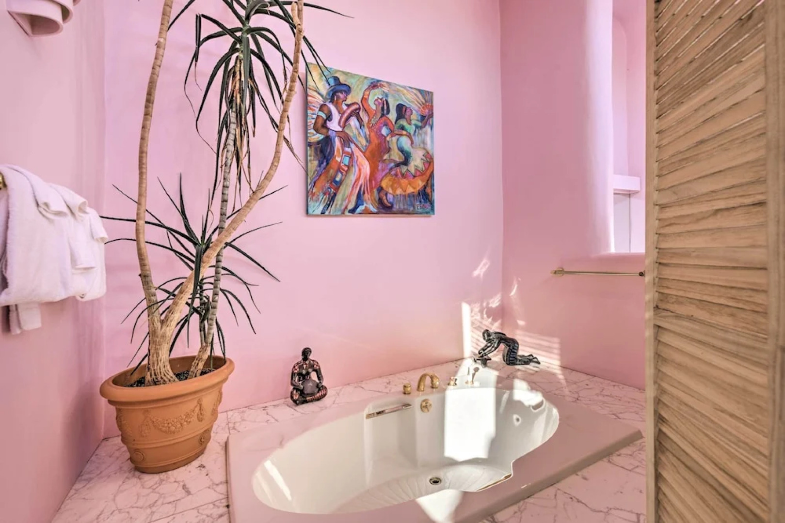 El Prado Home w/ Hot Tub, Panoramic Mtn Views