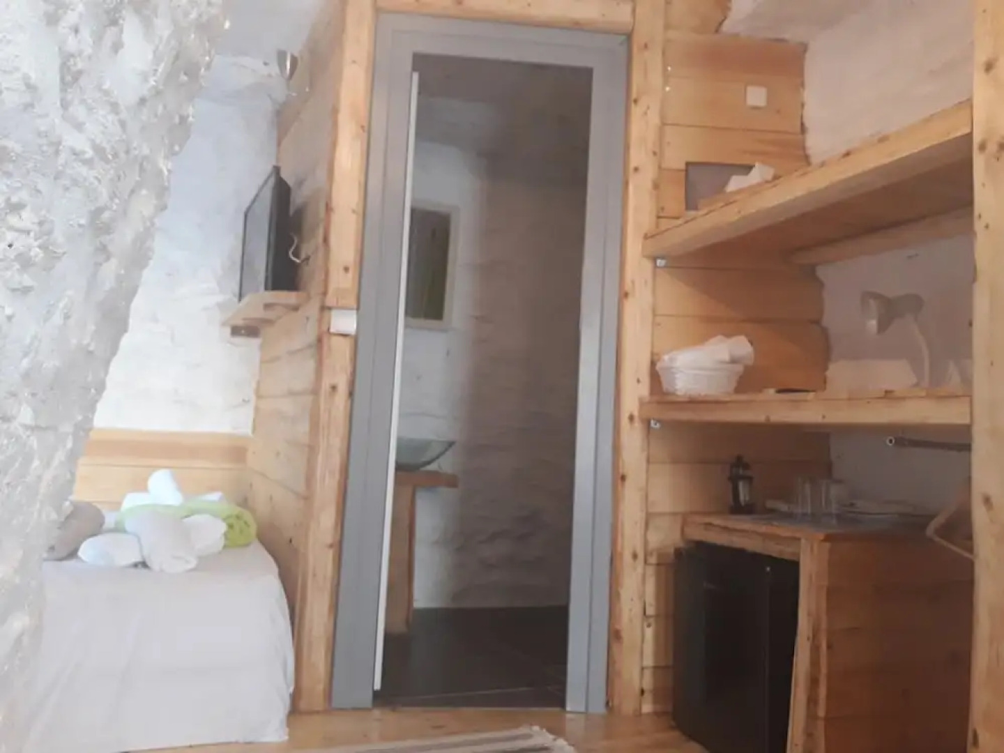 Spathi Beach Suites Kea