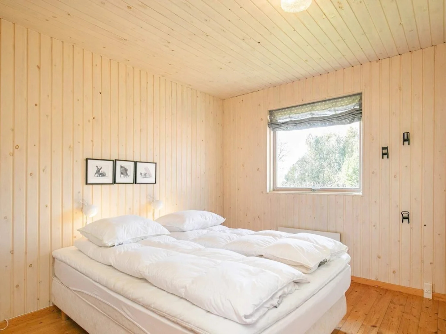 Modern Holiday Home in Humble With Sauna