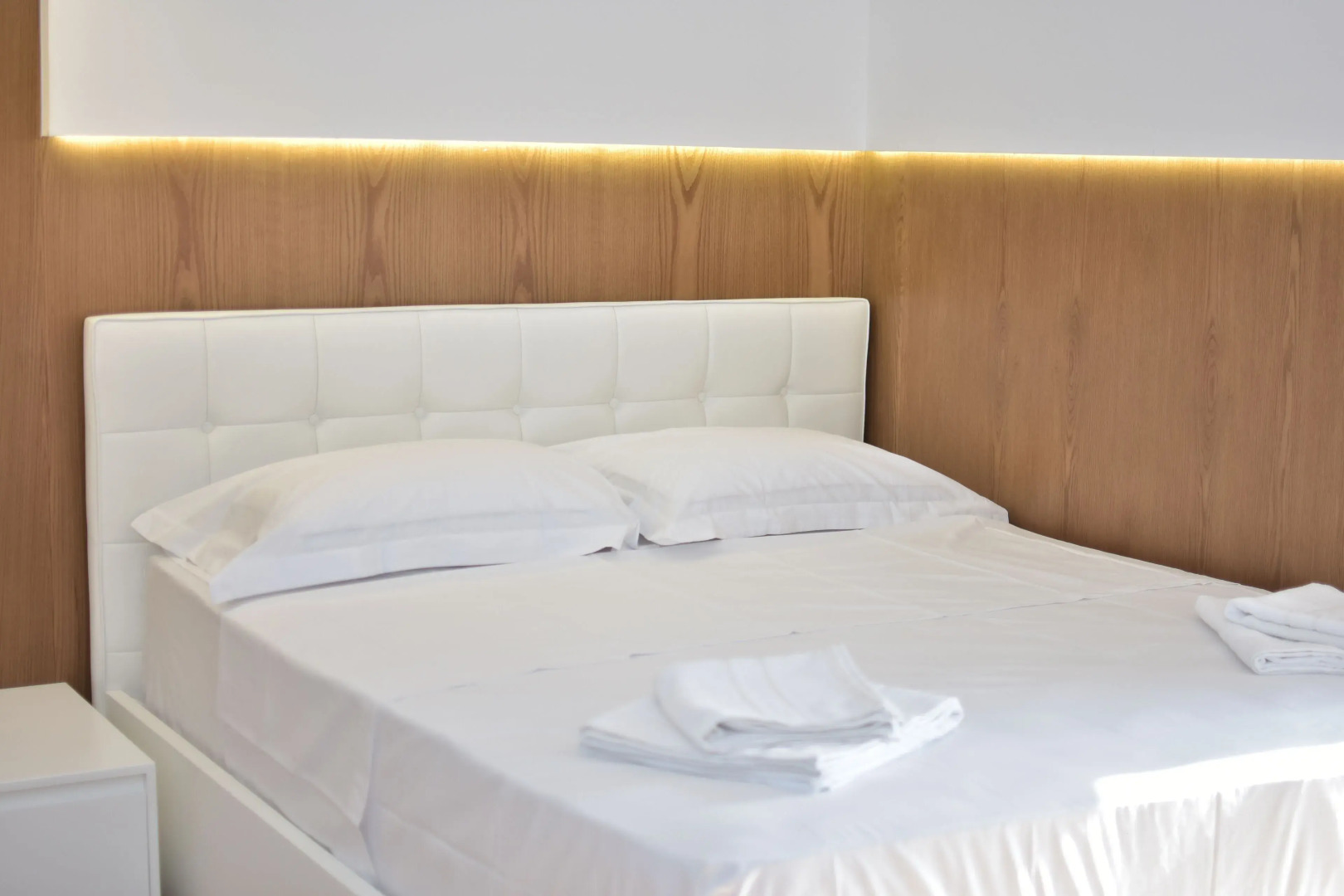 Airen Hotel Velipoje