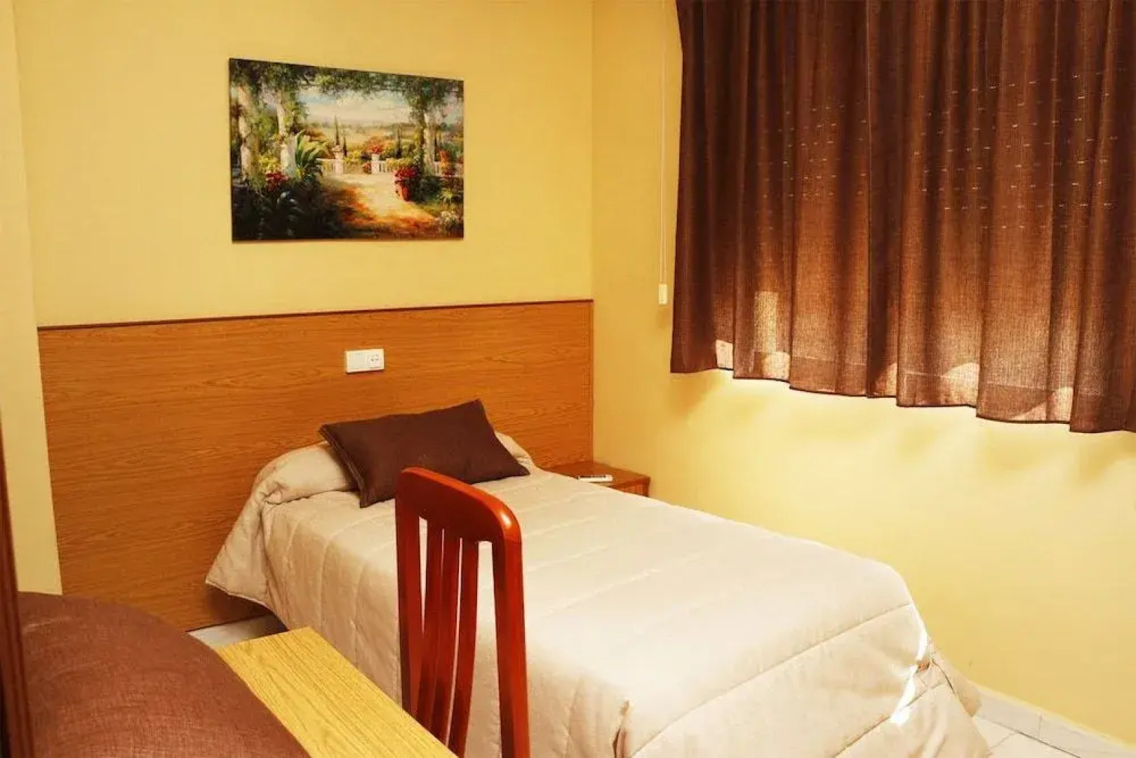 Hostal Restaurante Labrat