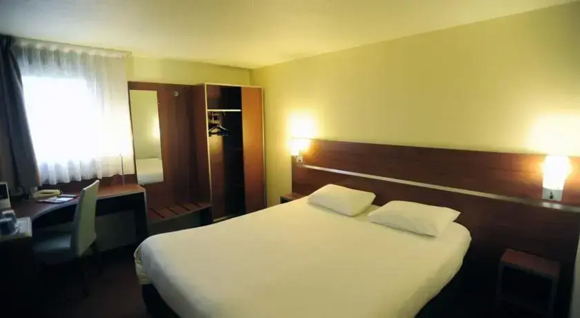 Kyriad Lyon Aéroport Saint Exupéry