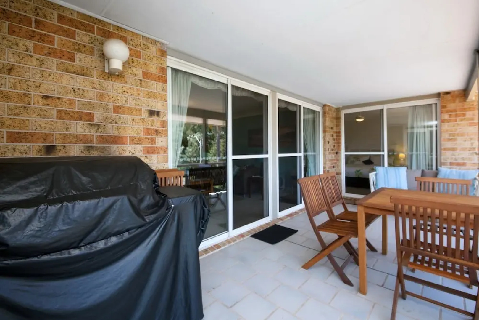 Sandy Point Road, 151