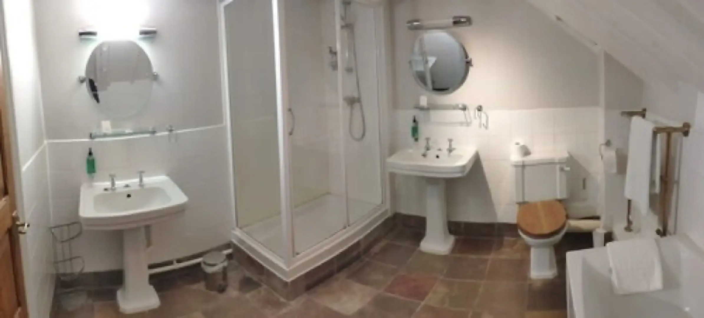 The Thatched Cottage Inn