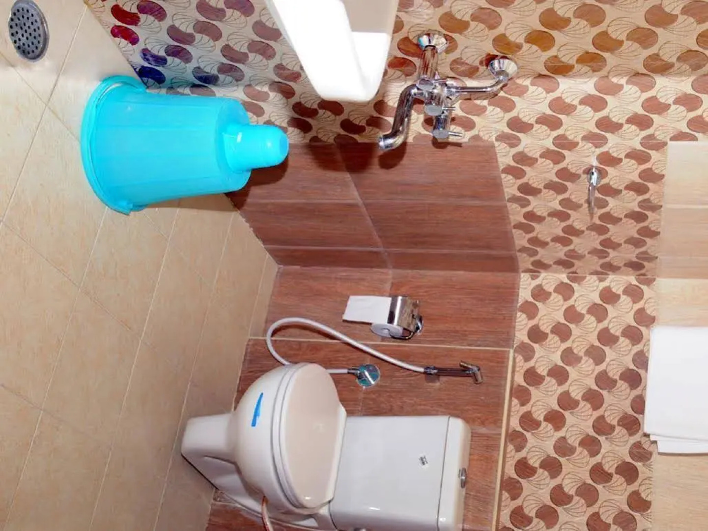 White Woods Home Stay