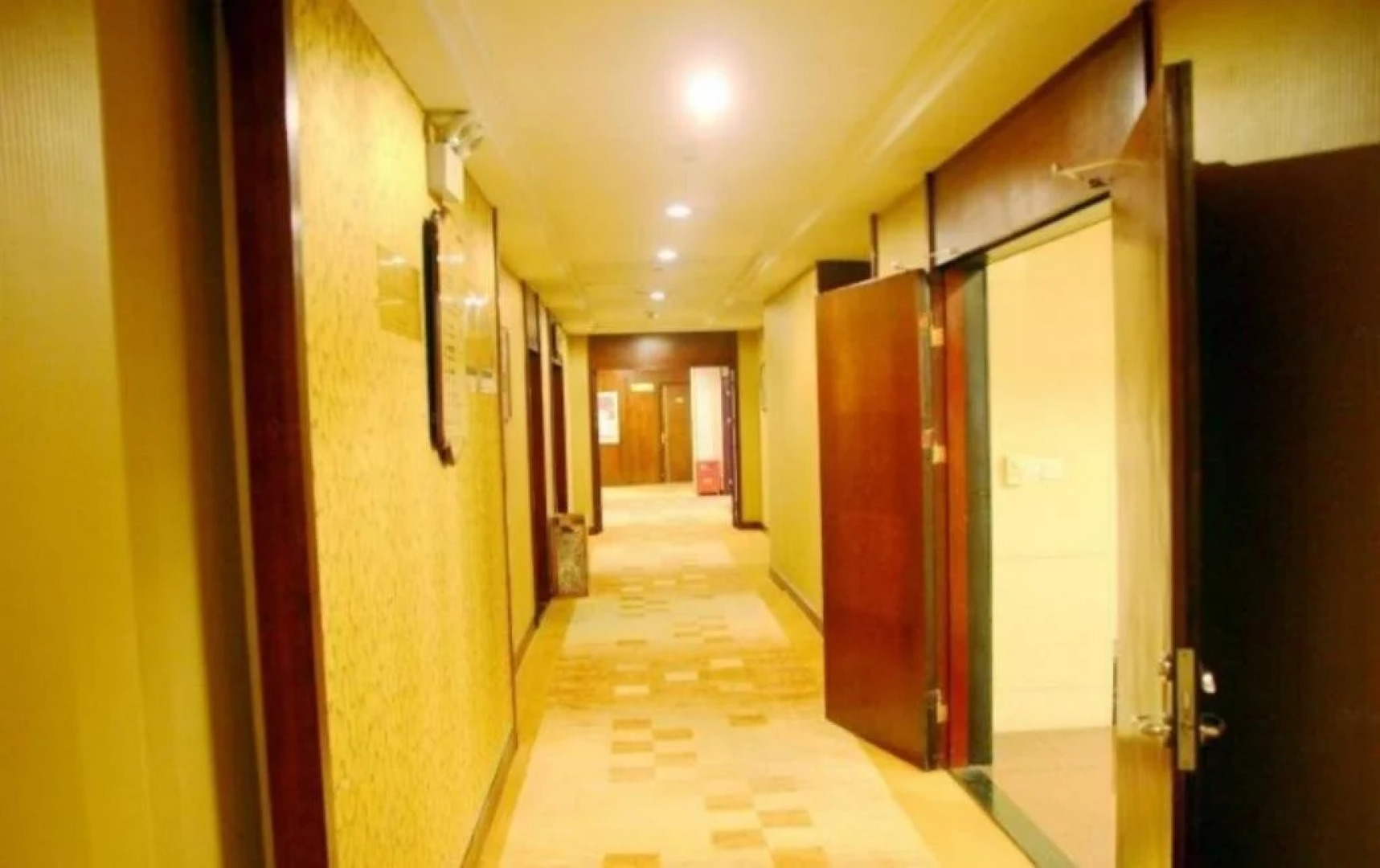 Jiangyin Life Island Hotel