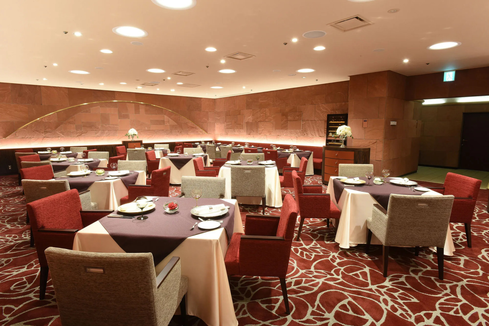 Fukuyama New Castle Hotel