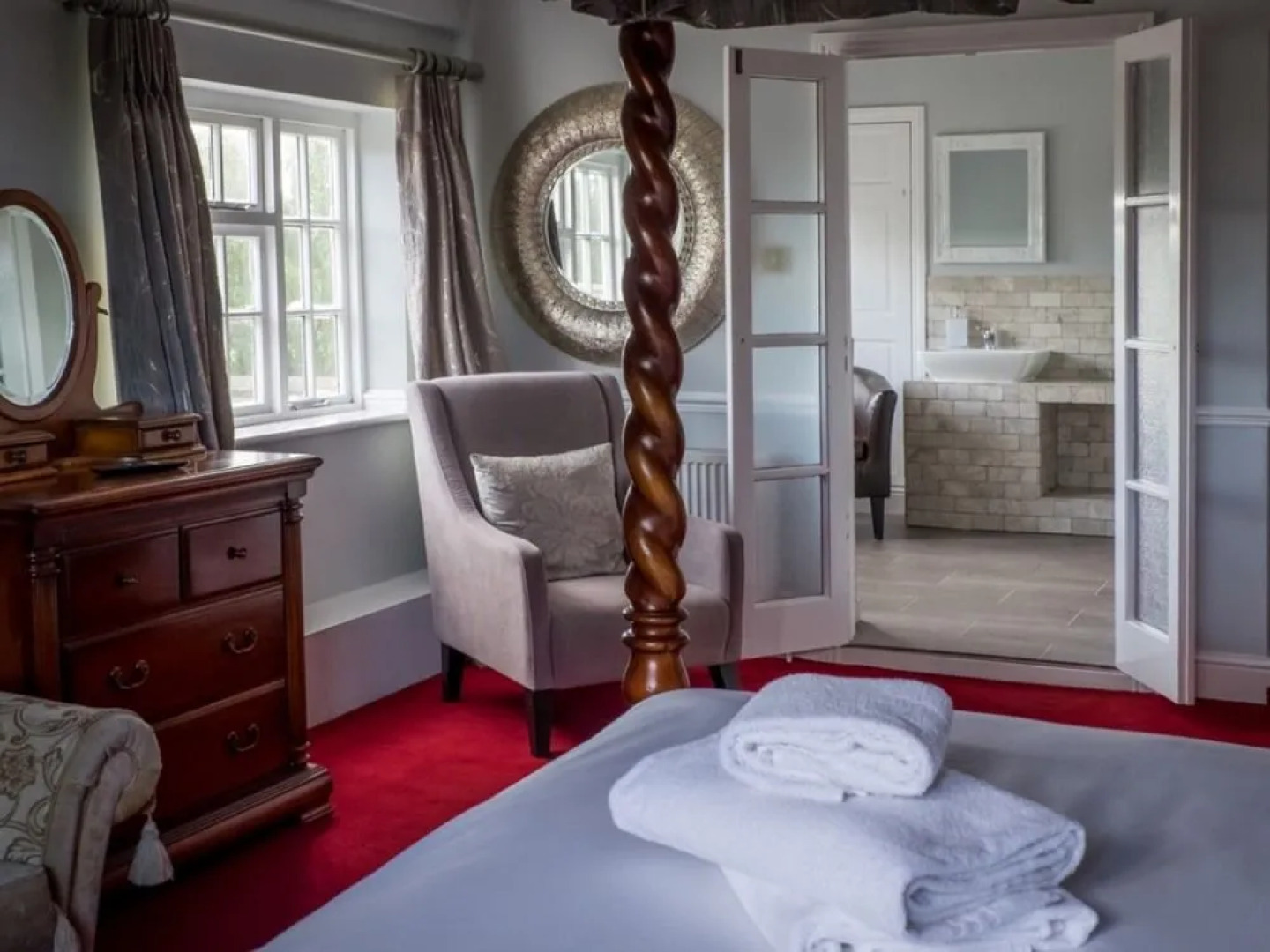 Blazing Donkey Country Hotel