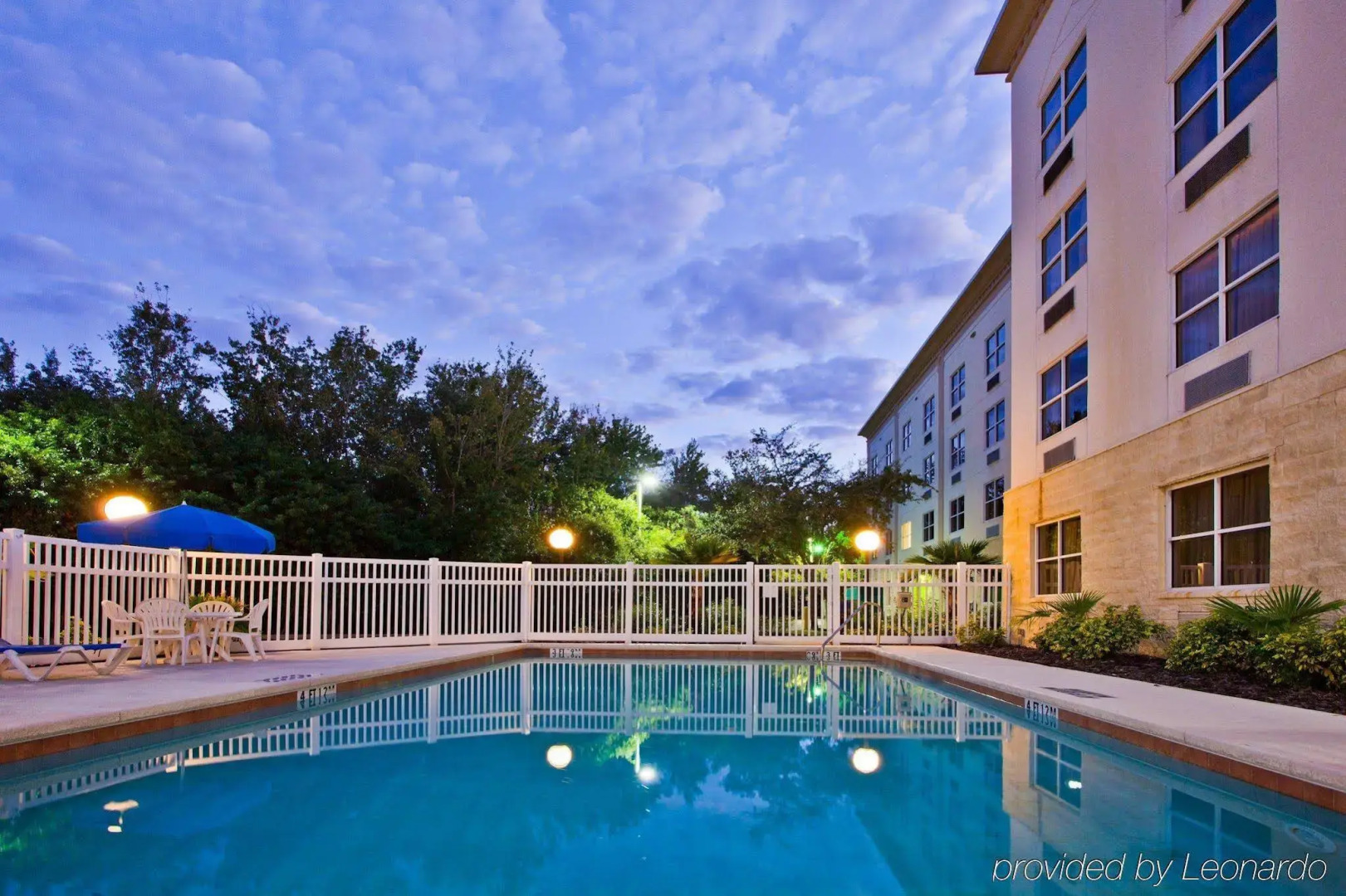 Holiday Inn Express Suites Plant City by IHG