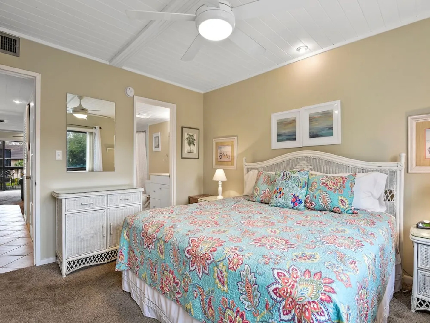 Island Club by Vtrips