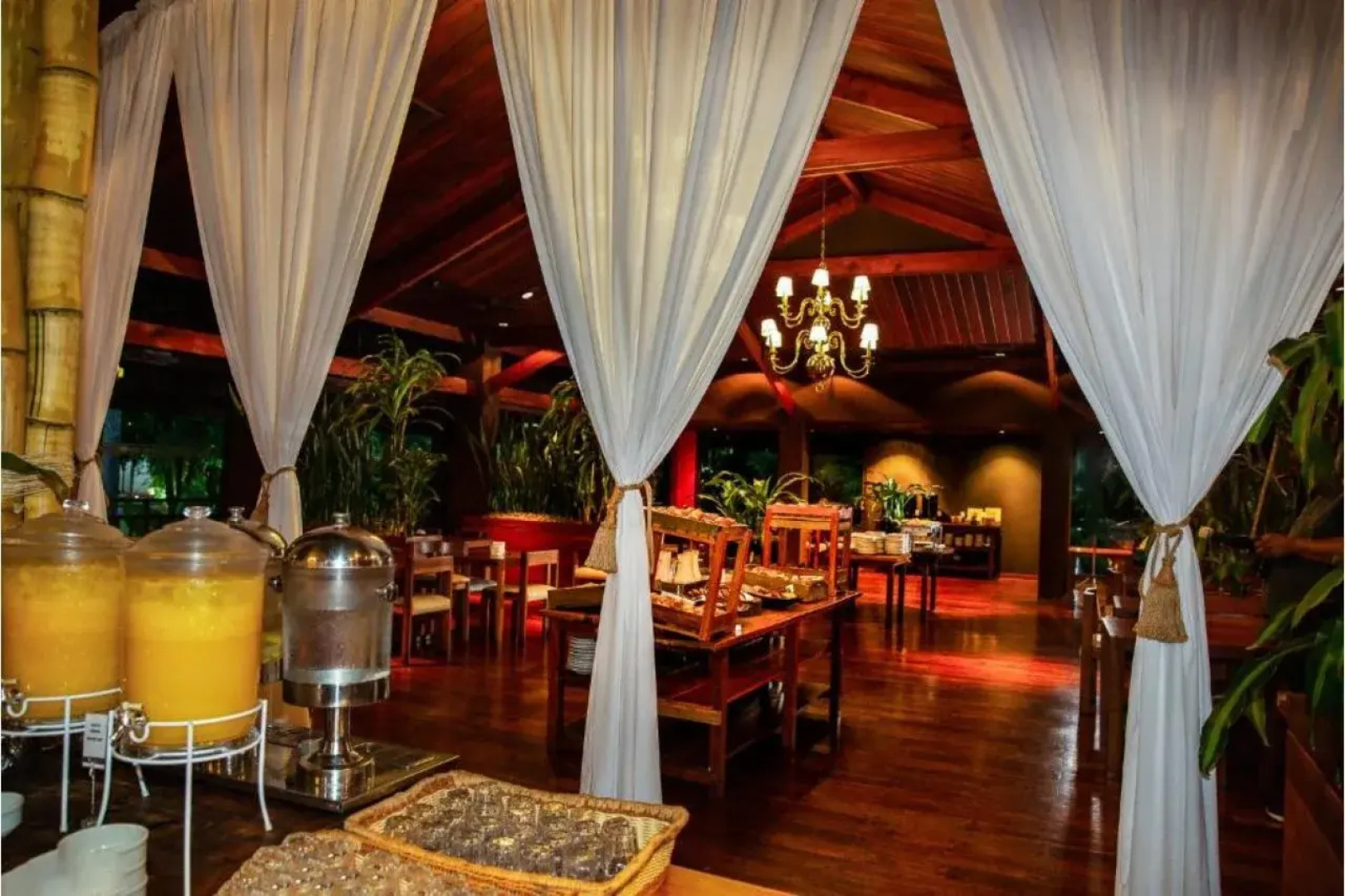 Raices Esturion Hotel