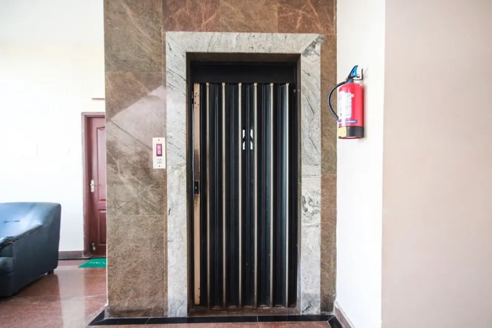 SPOT ON 44152 Lk Residency