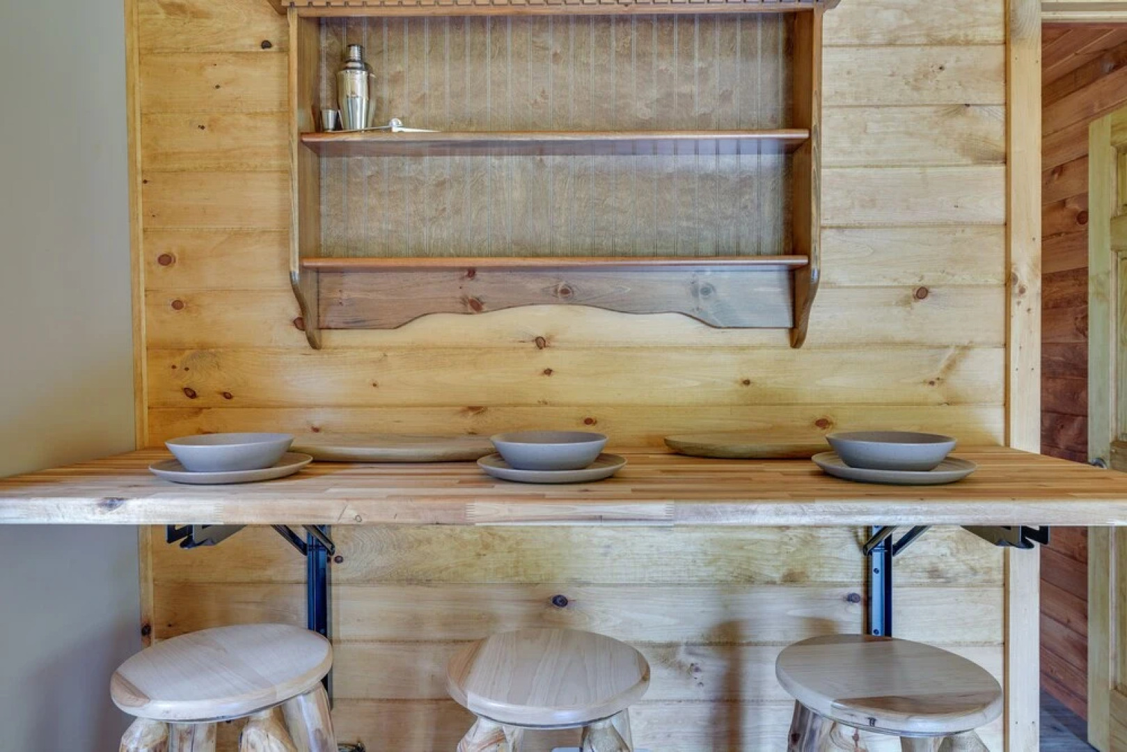 Cozy Ellicottville Cabin w/ Water Views - Near Ski