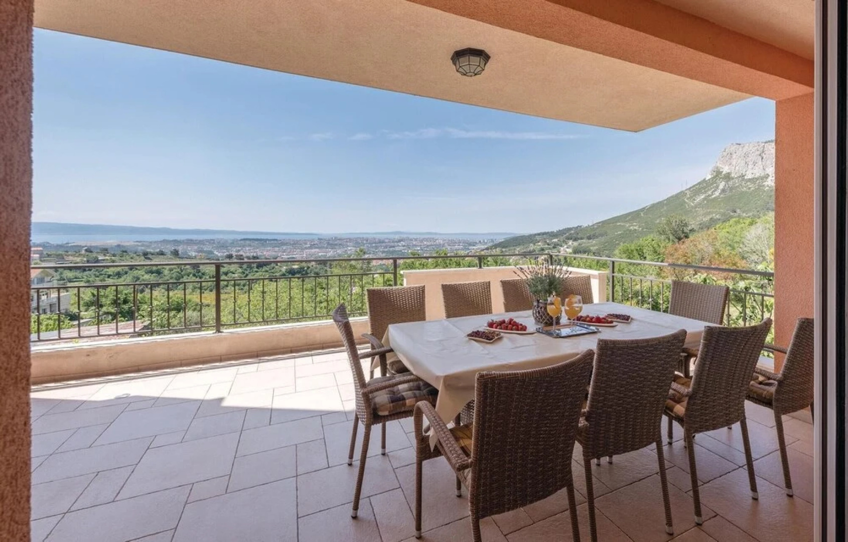 Awesome Home in Solin With Sauna, Wifi and 5 Bedrooms