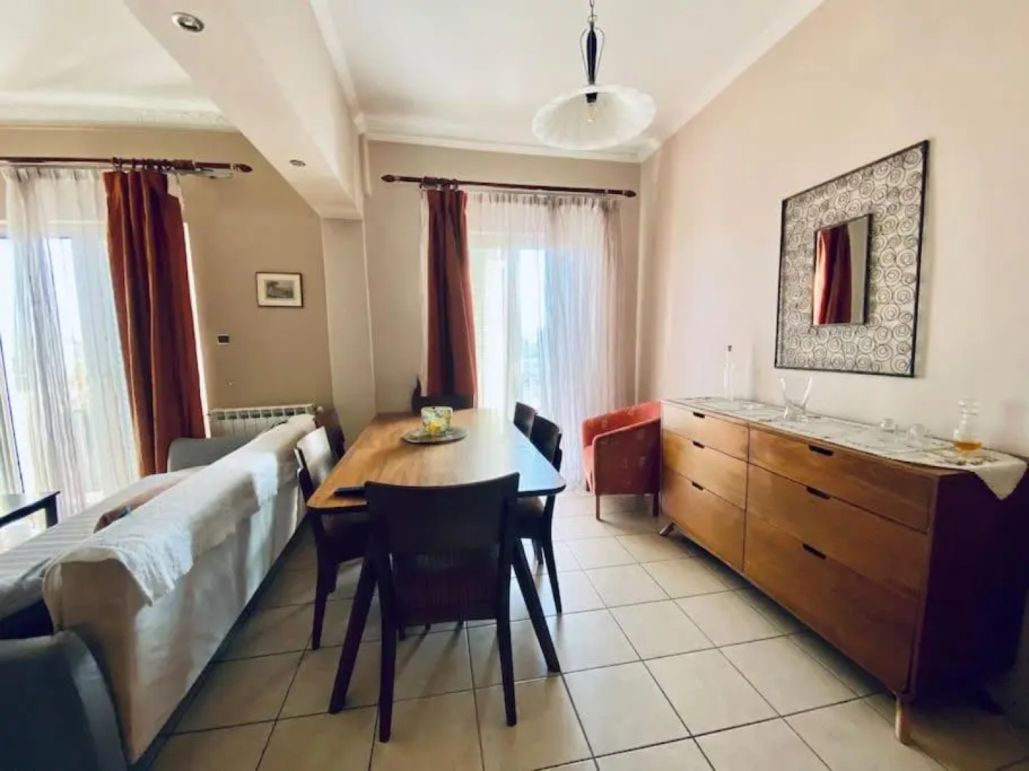 Spacious central flat