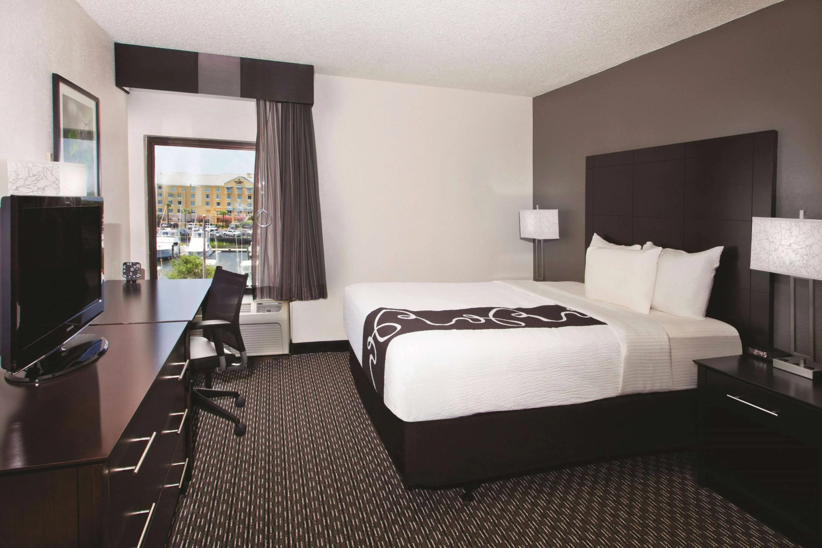 La Quinta Inn & Suites by Wyndham Charleston Riverview